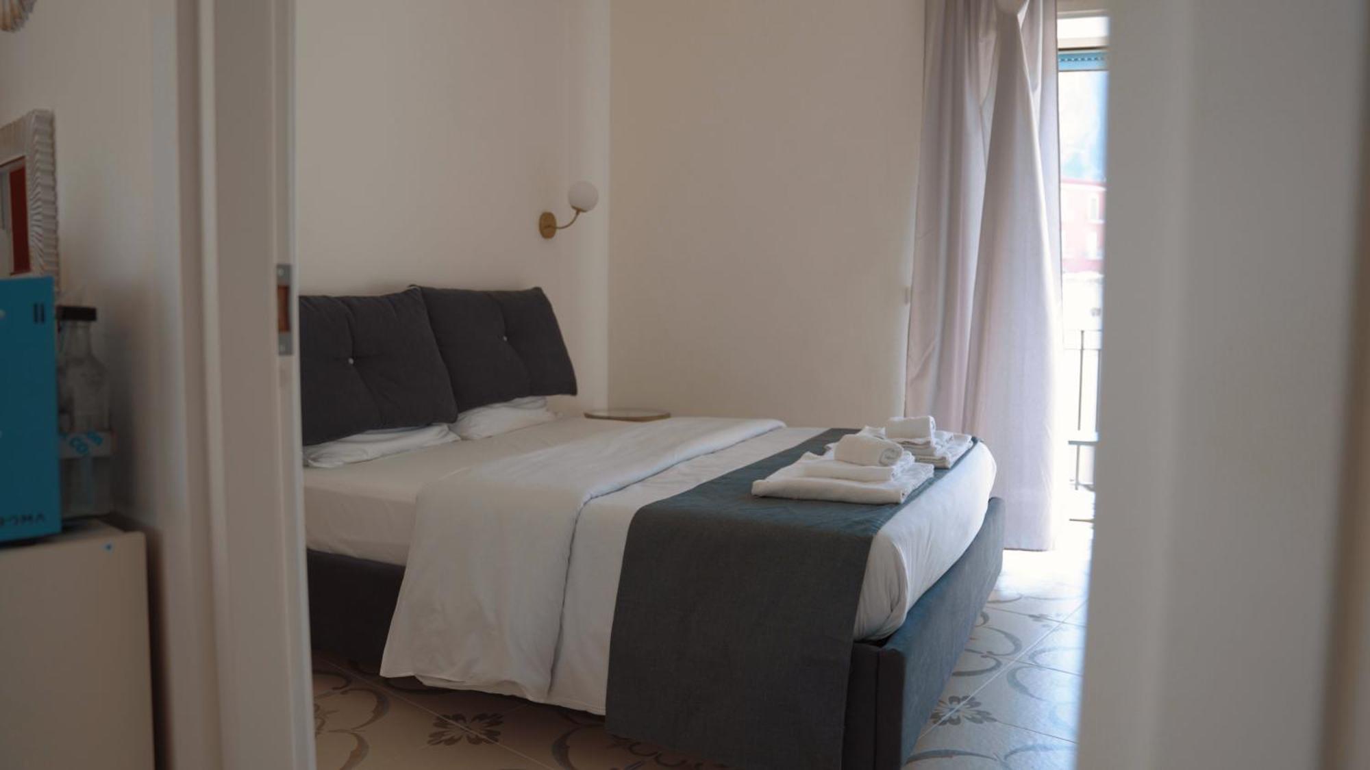 Naro Suites And Rooms Bacoli Eksteriør bilde